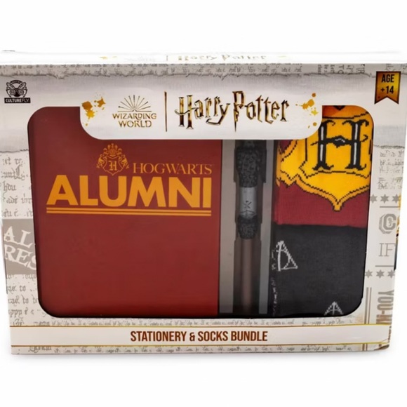 NEW!!! Harry Potter Journal And Dumbledore Shaped Wand Pen With Sock Set-(NWT) - Picture 1 of 3